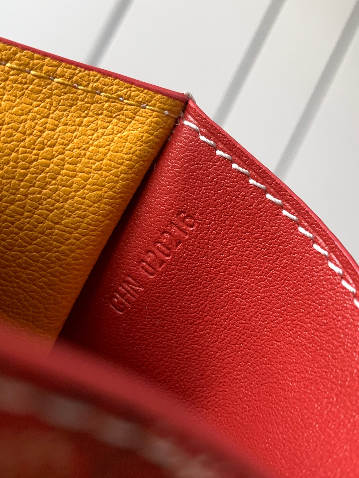 Saint-Pierre Card Holder - красный Goyard 3302.A10