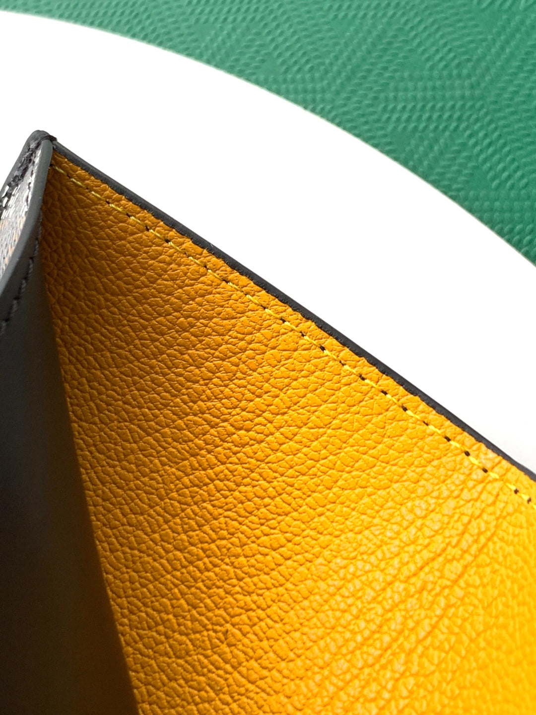 Saint-Pierre Card Holder - черный Goyard 3302.A16