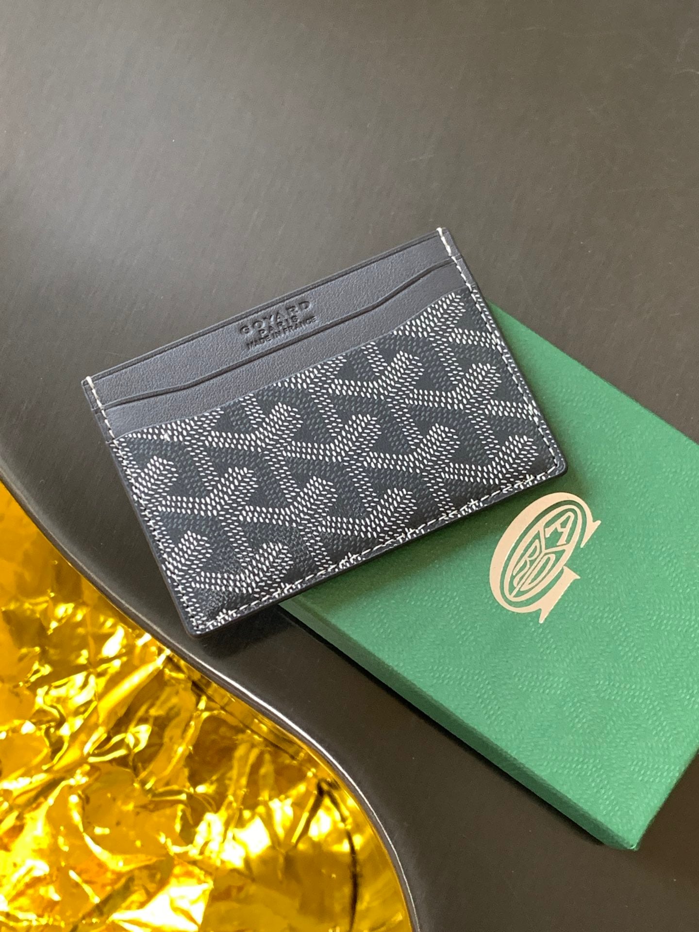 Saint-Sulpice Card Holder - серый Goyard 7701.A13