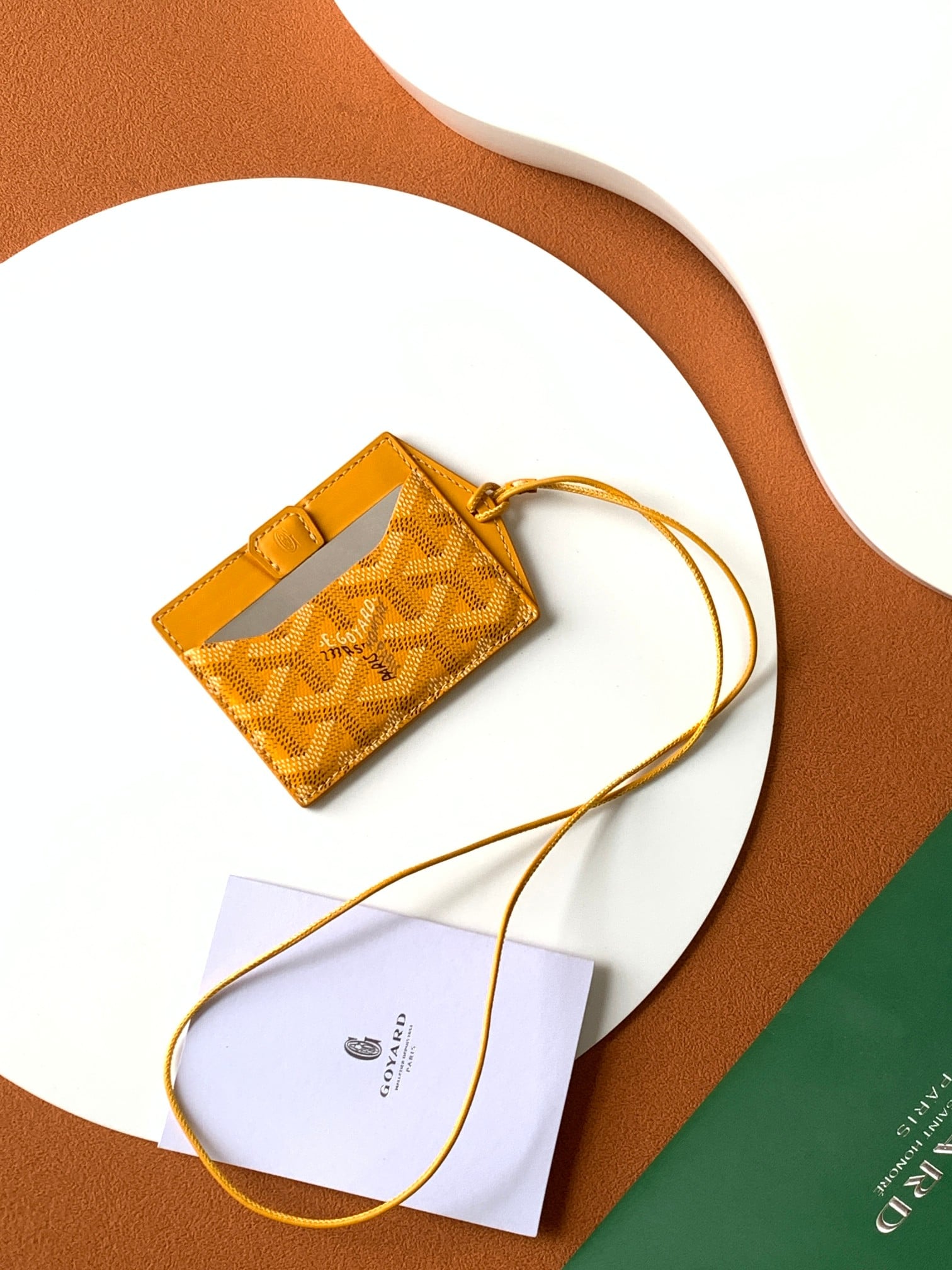 Vénus Card Holder - желтый Goyard 3320.A6