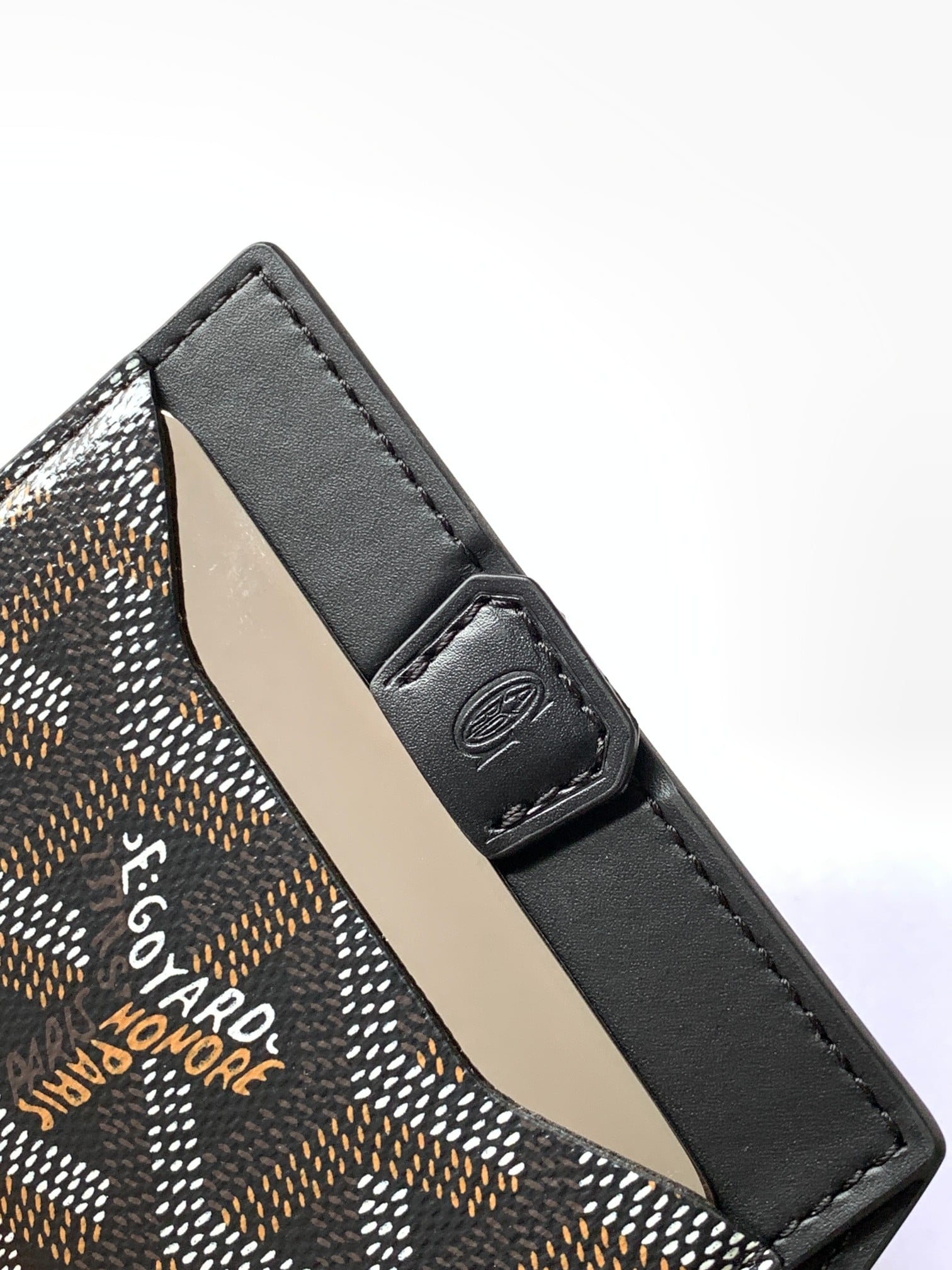 Vénus Card Holder - черный Goyard 3320.A9