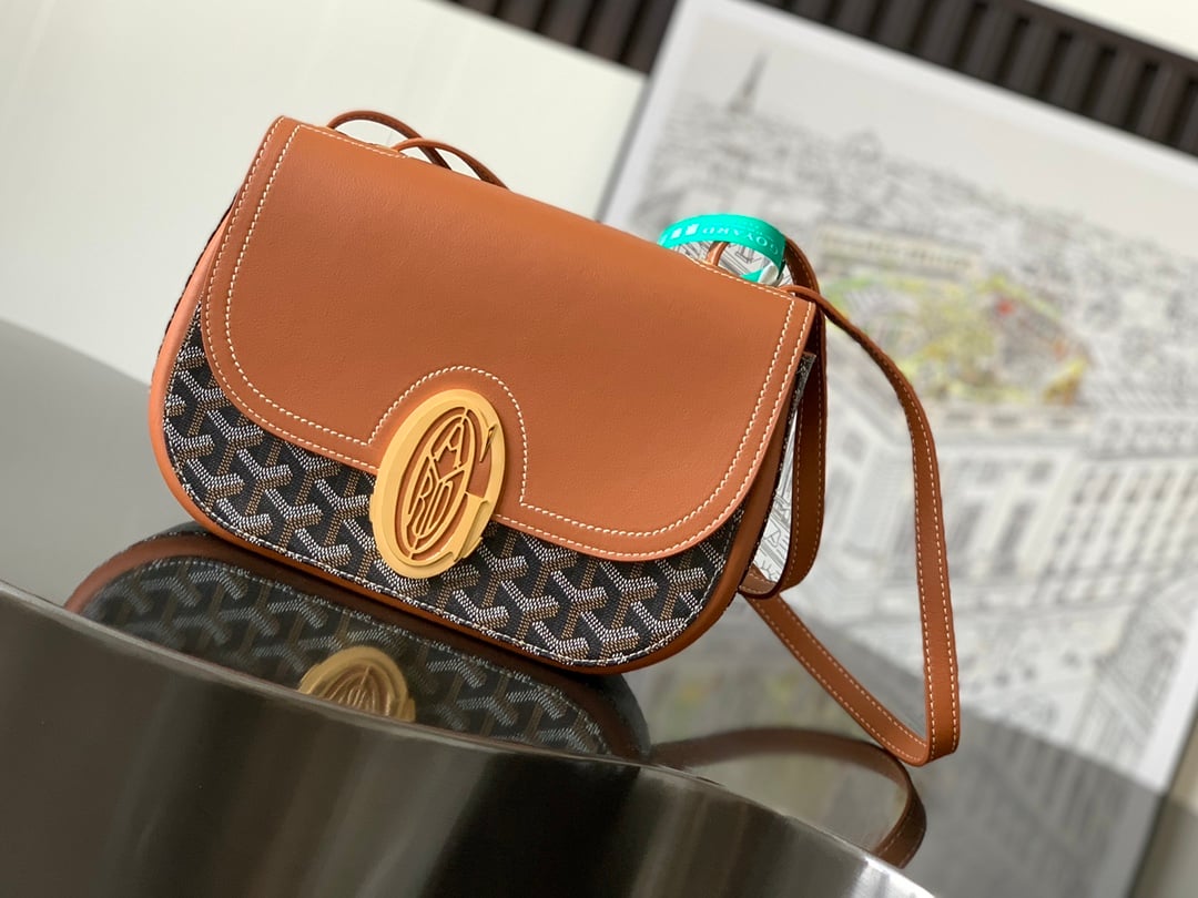 233 Goyard 020217.A3