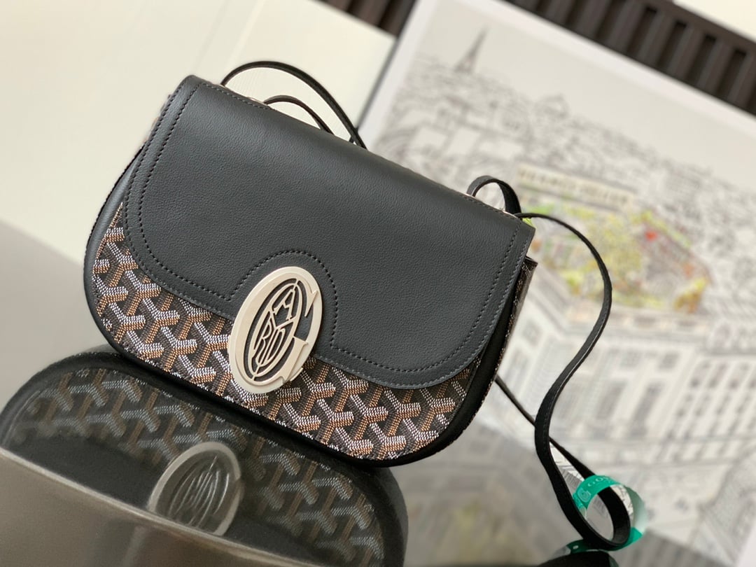 233 - черный Goyard 020217.A10