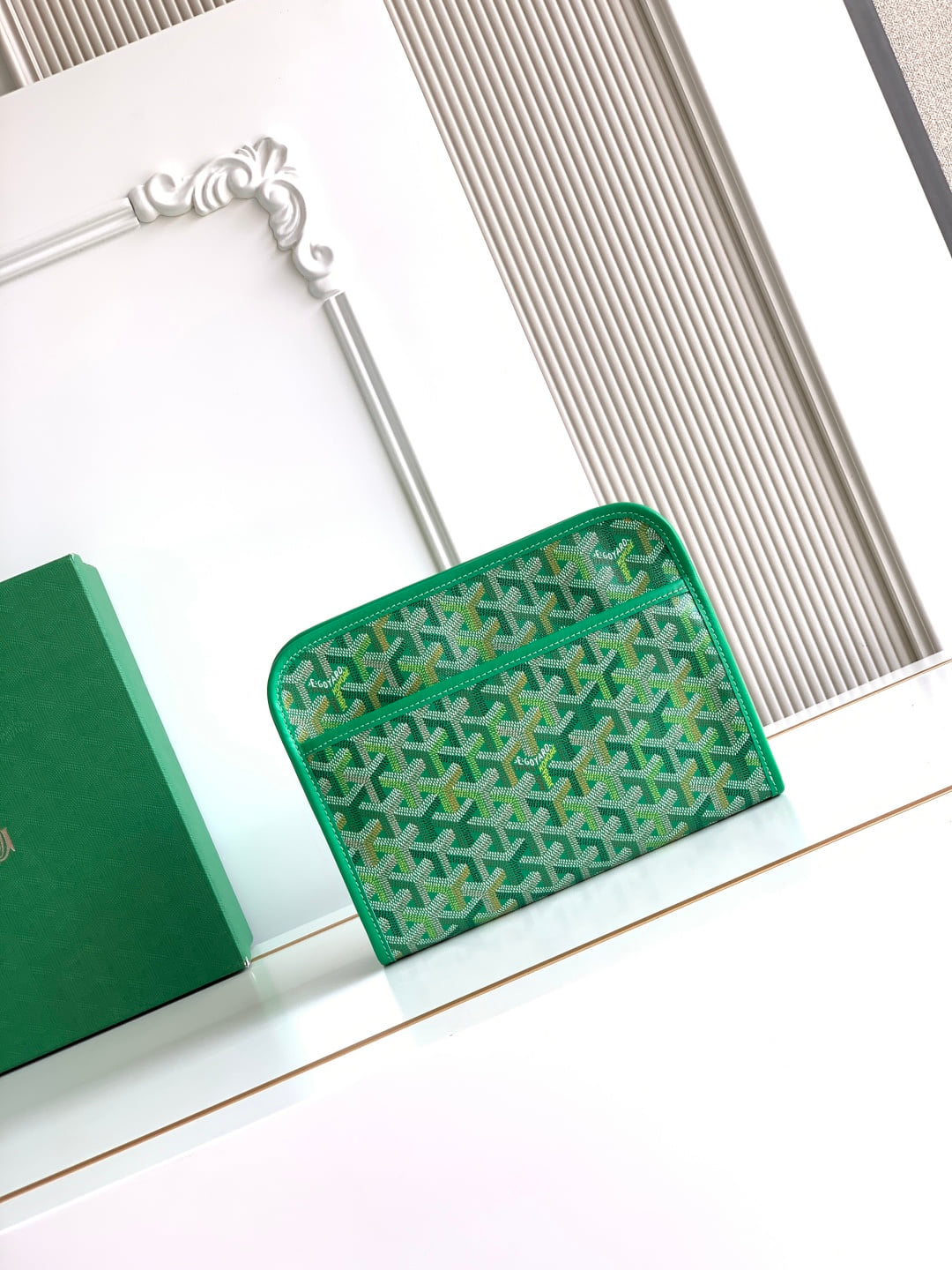 Jouvence MM - зеленый Goyard 2302.A2
