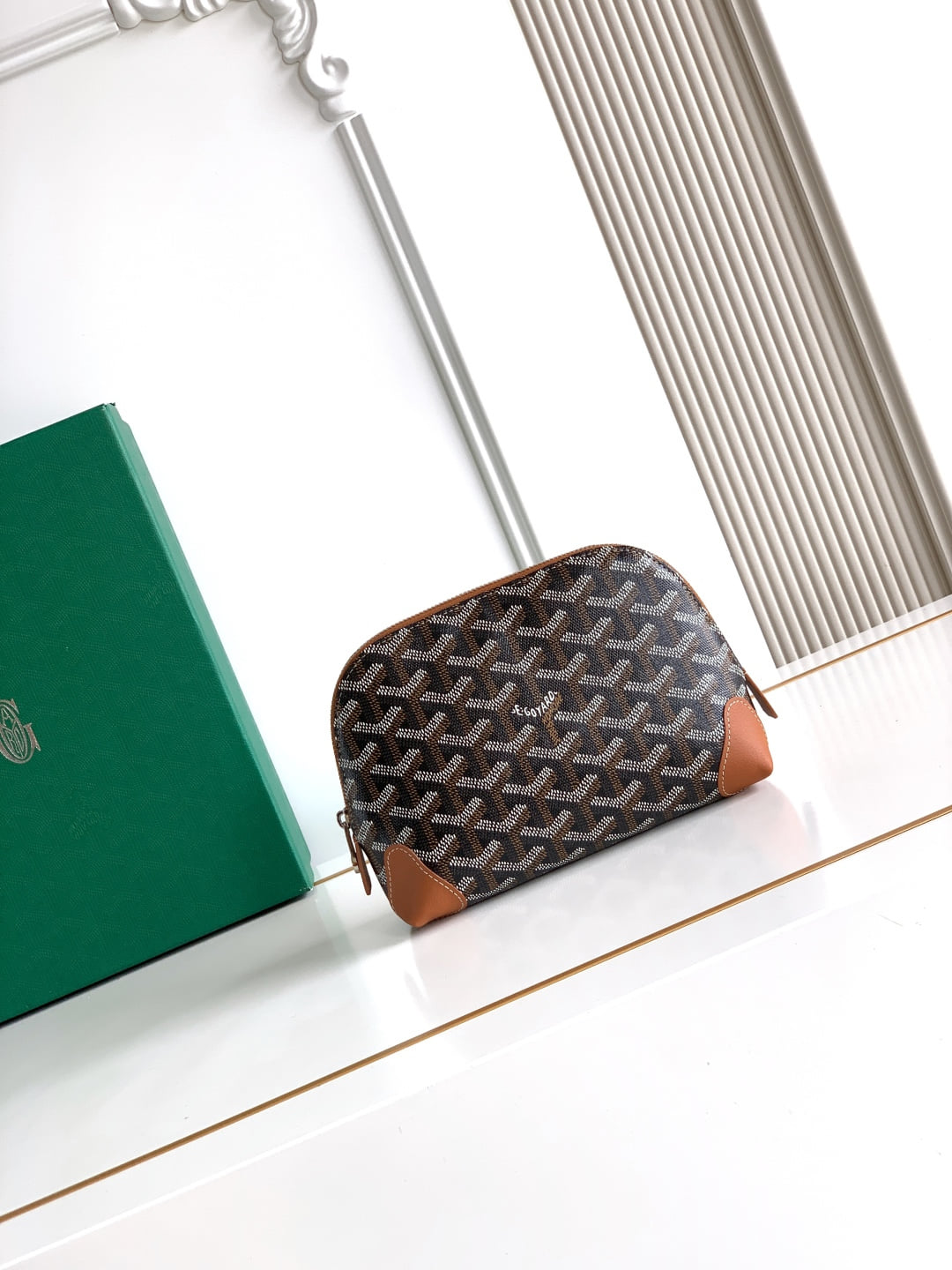 Vendôme Cosmetic Case - коричневый Goyard 6107.A7