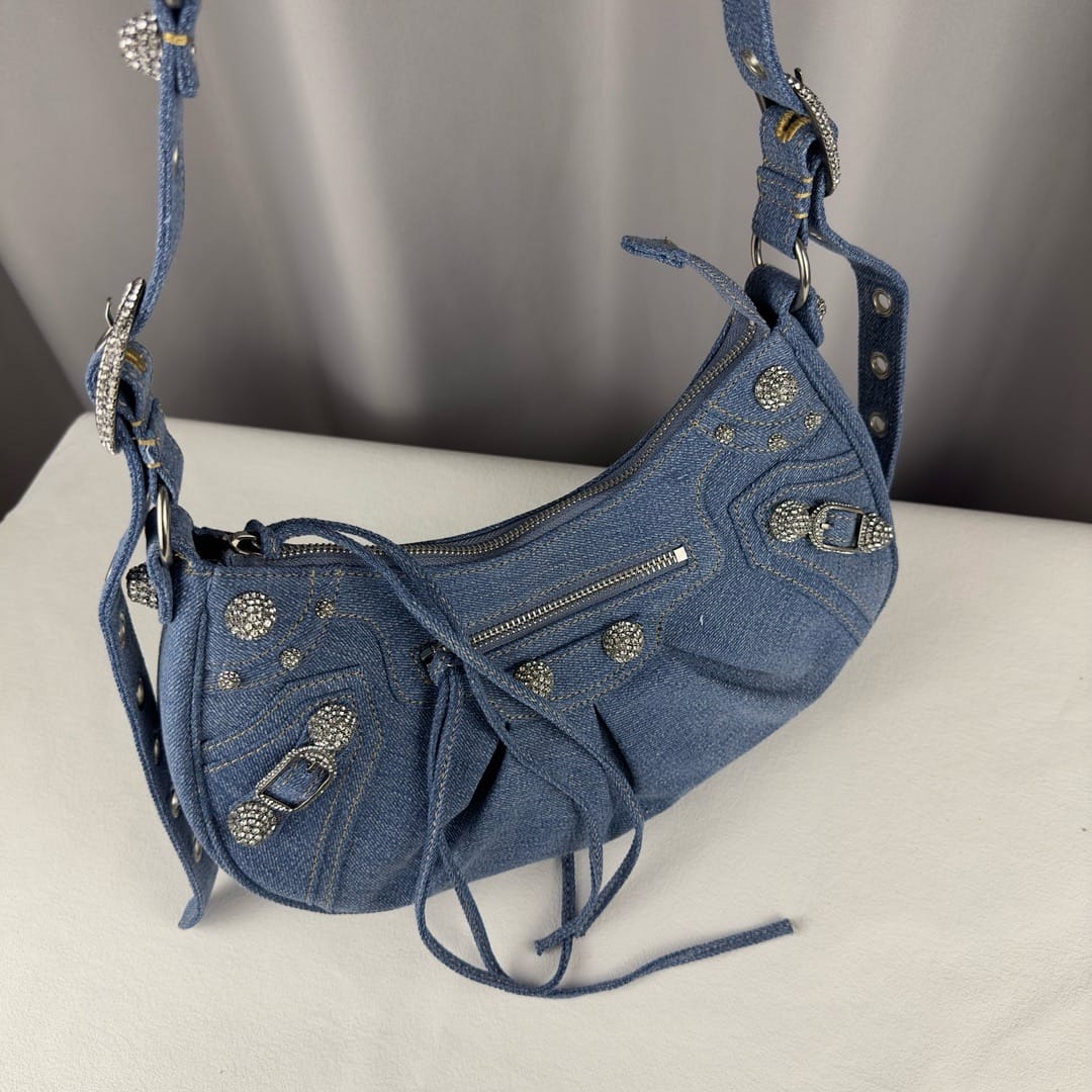 Le Cagole Balenciaga 8