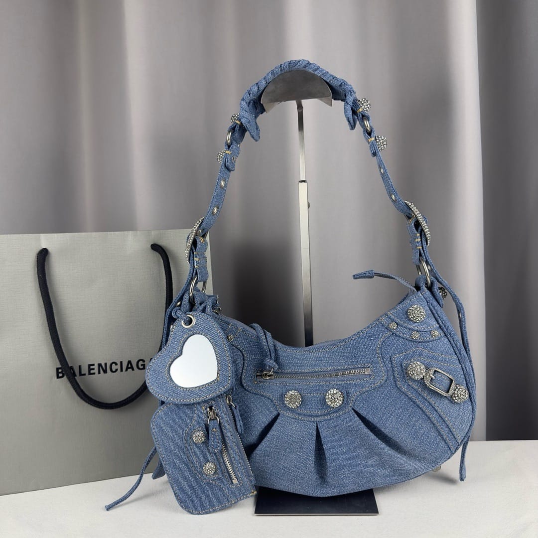 Le Cagole Balenciaga 8