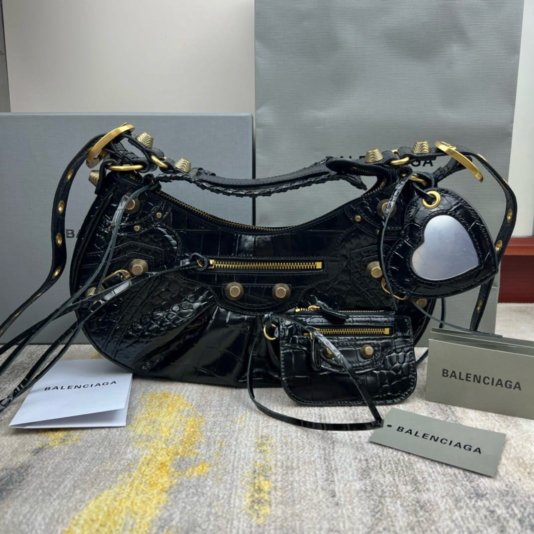 Le Cagole Balenciaga 17