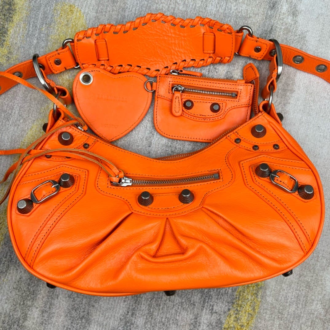 Le Cagole Balenciaga 24