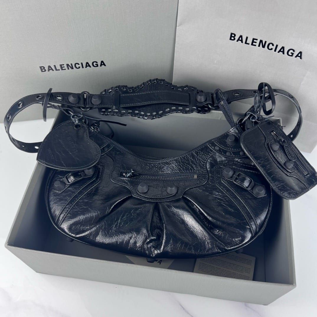 Le Cagole Balenciaga 28