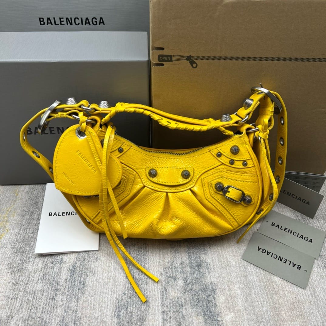 Le Cagole Balenciaga 92718.33