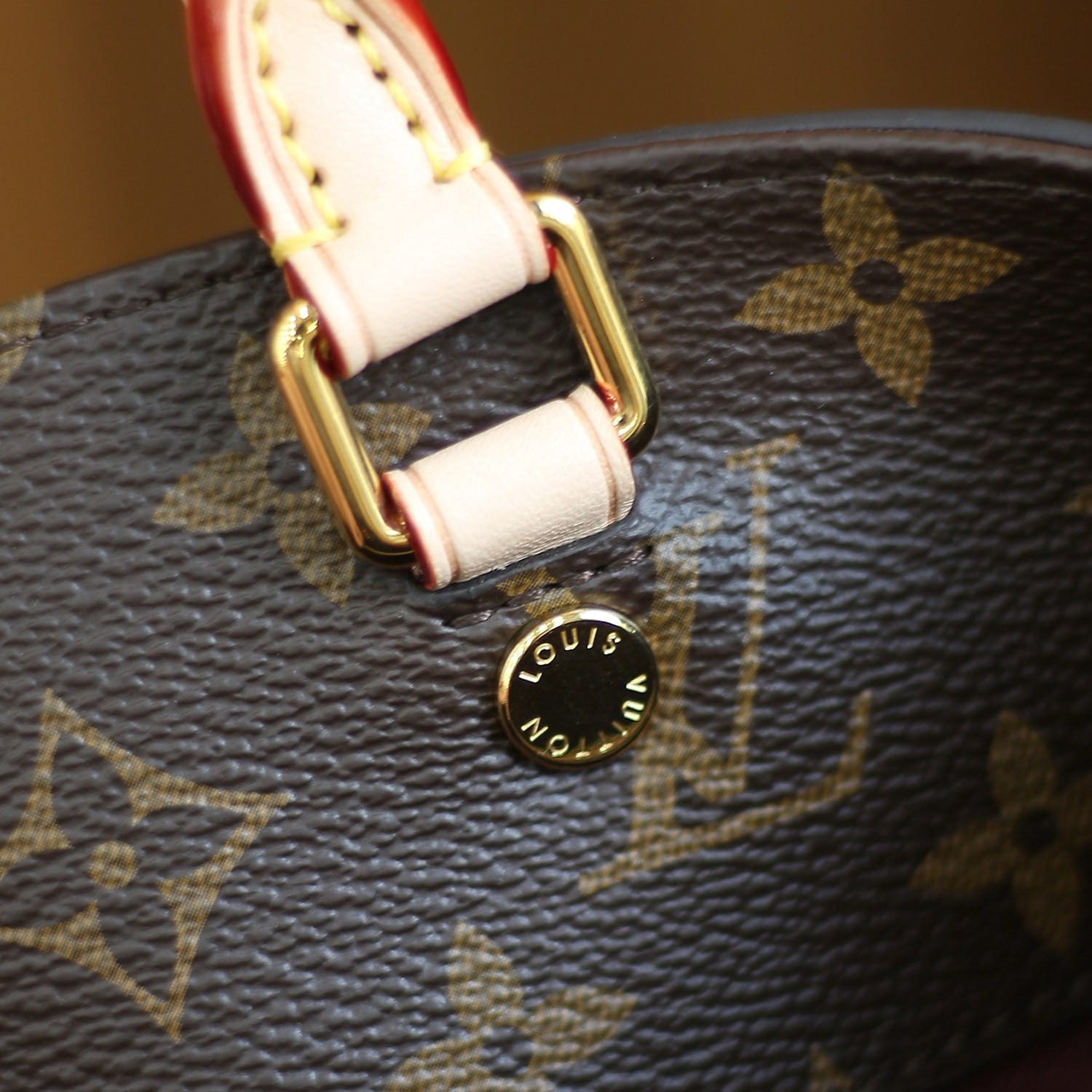 Montaign Louis Vuitton M41056