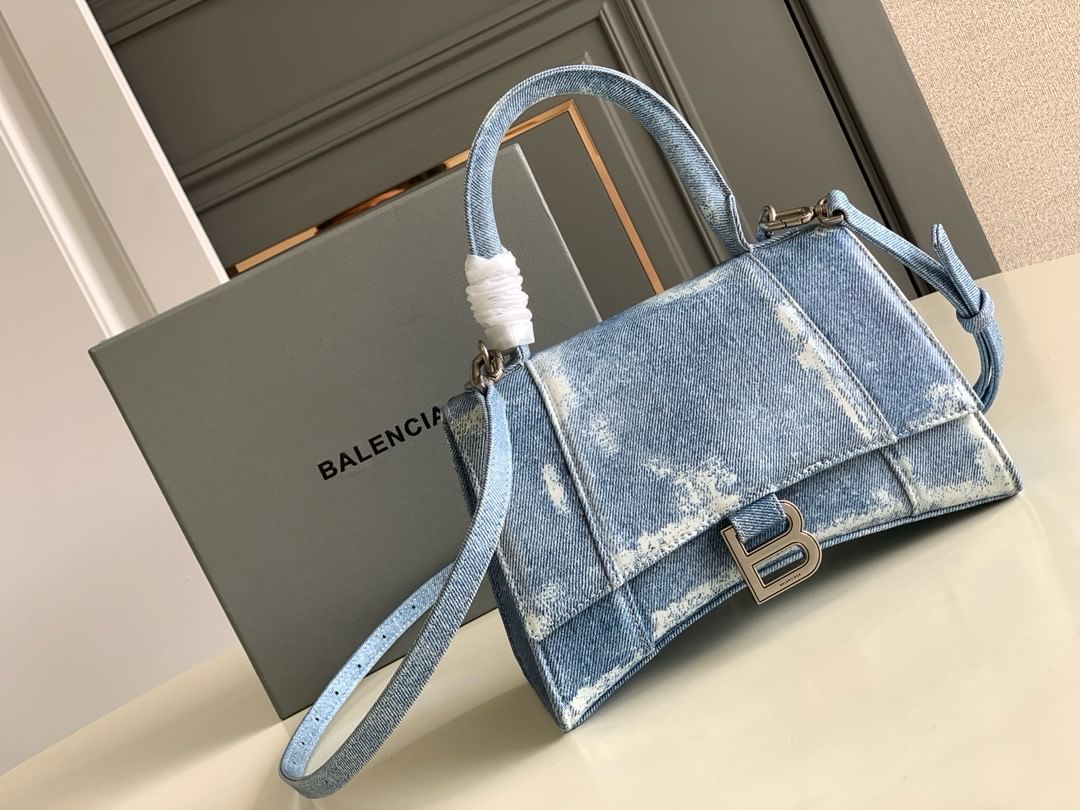 Hourglass 23cm Balenciaga 593546.2