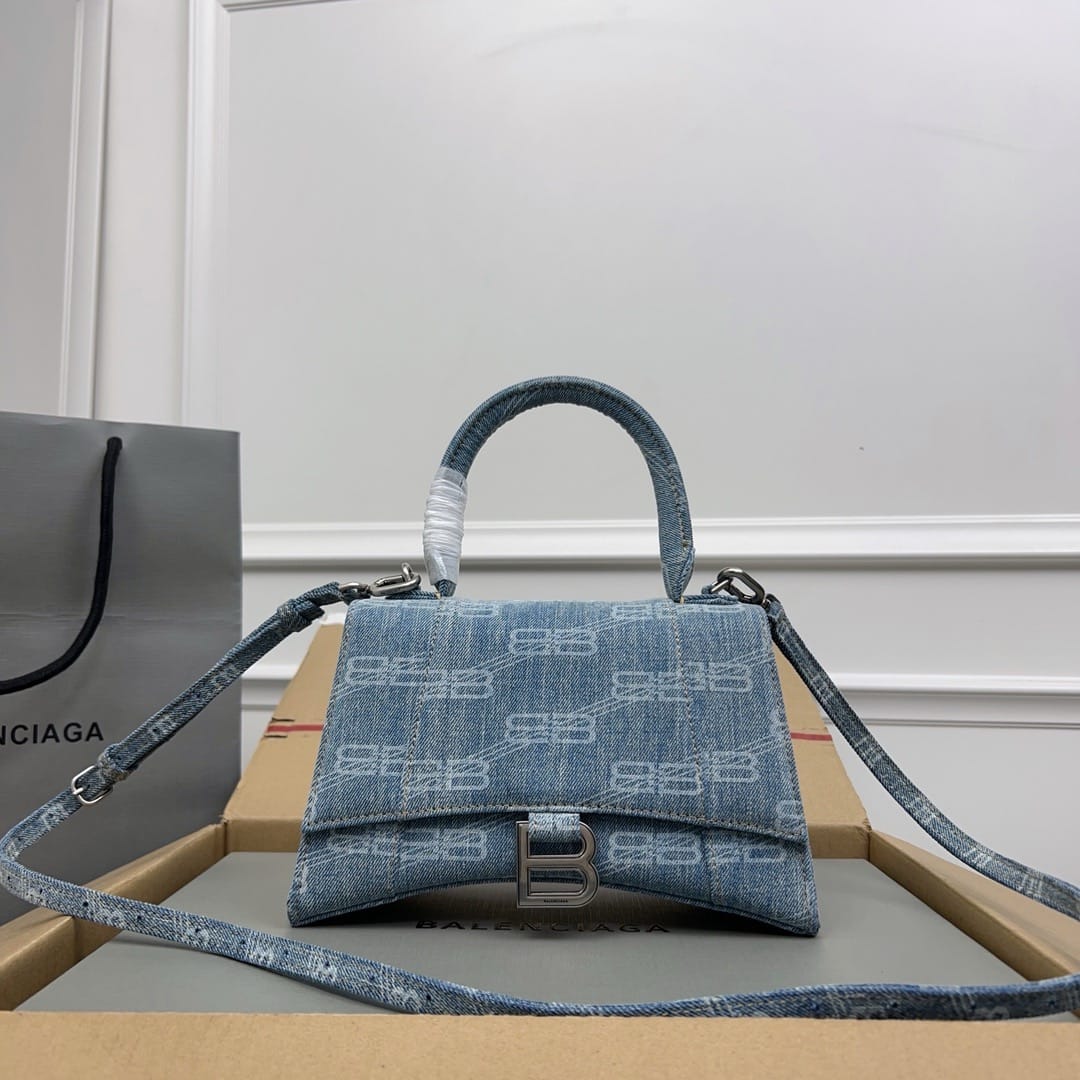 Hourglass 23cm Balenciaga 593546.8