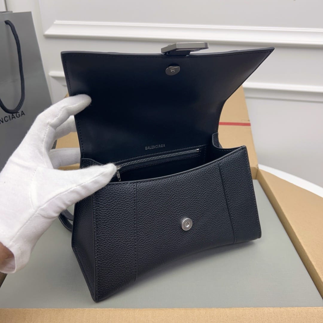 Hourglass 23cm Balenciaga 593546.12