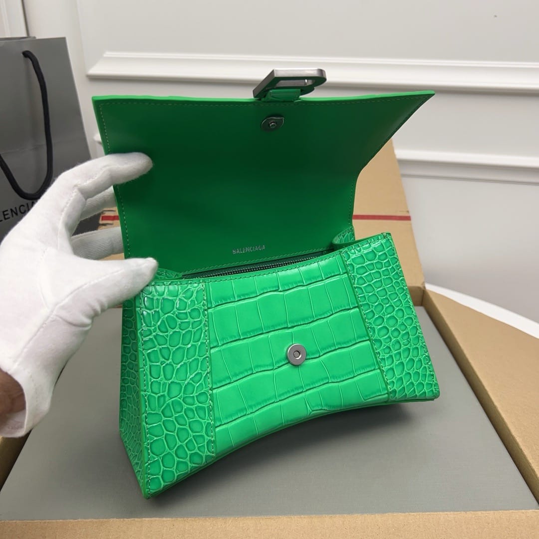 Hourglass 23cm Balenciaga 593546.13