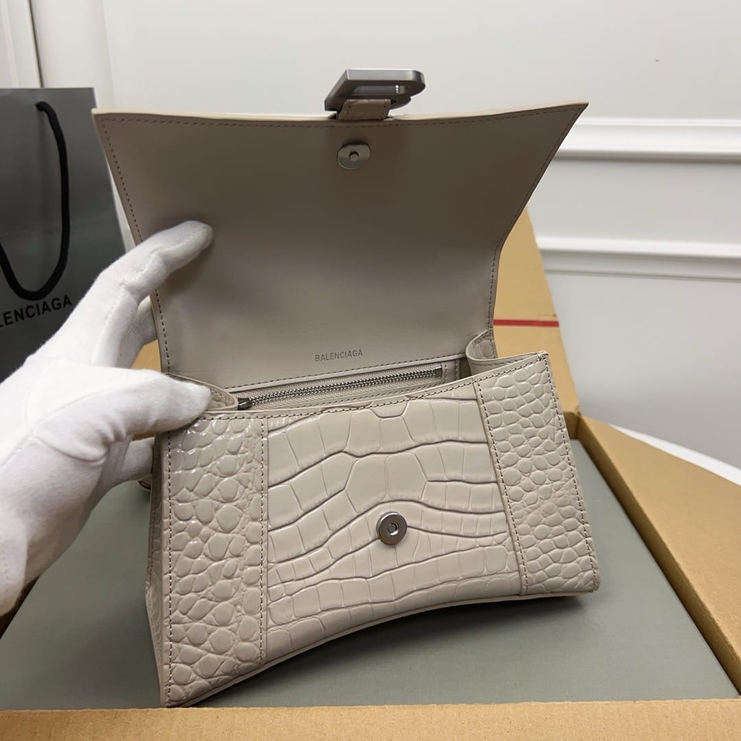 Hourglass 23cm Balenciaga 593546.14