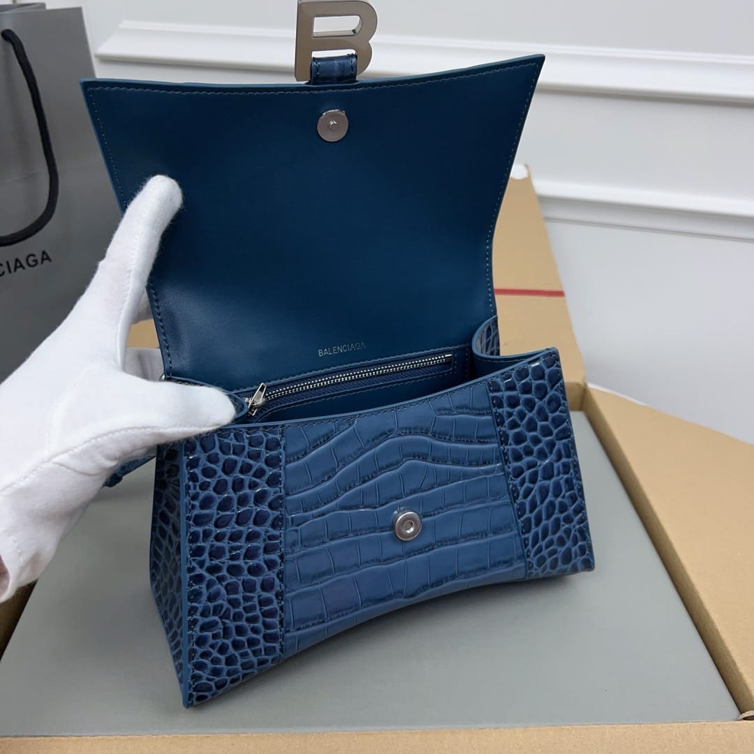 Hourglass 23cm Balenciaga 593546.23