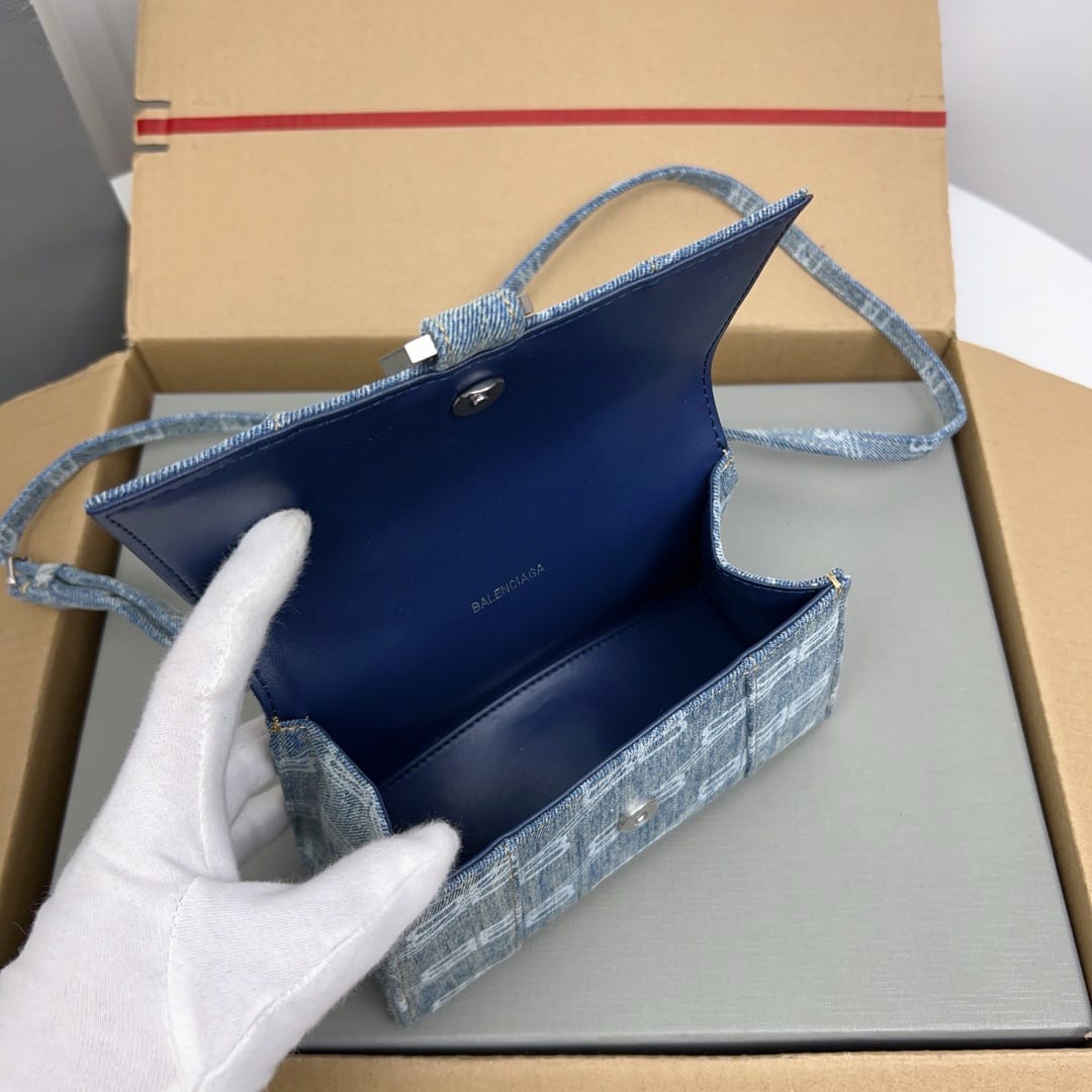 Hourglass 19cm Balenciaga 5