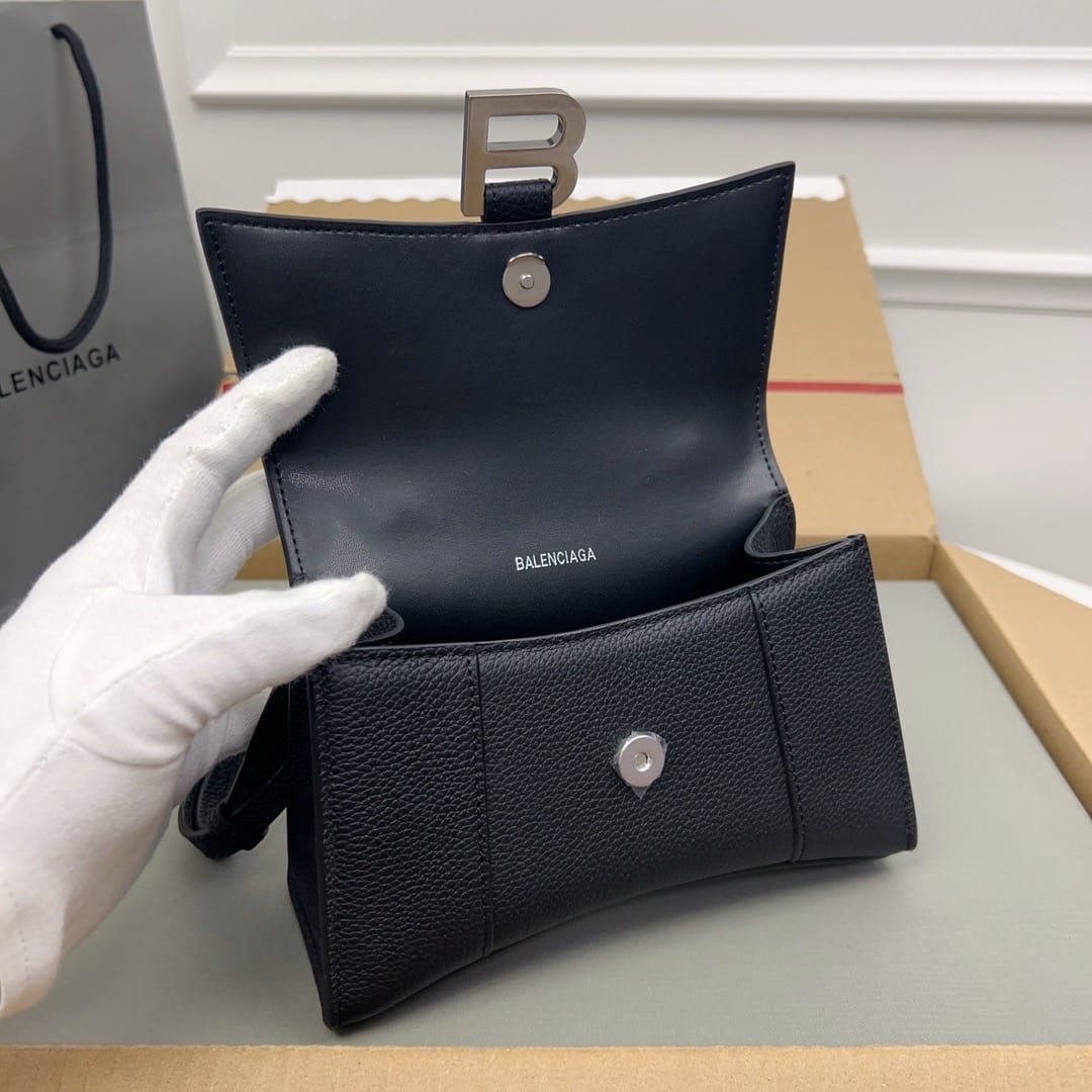 Hourglass 19cm Balenciaga 9