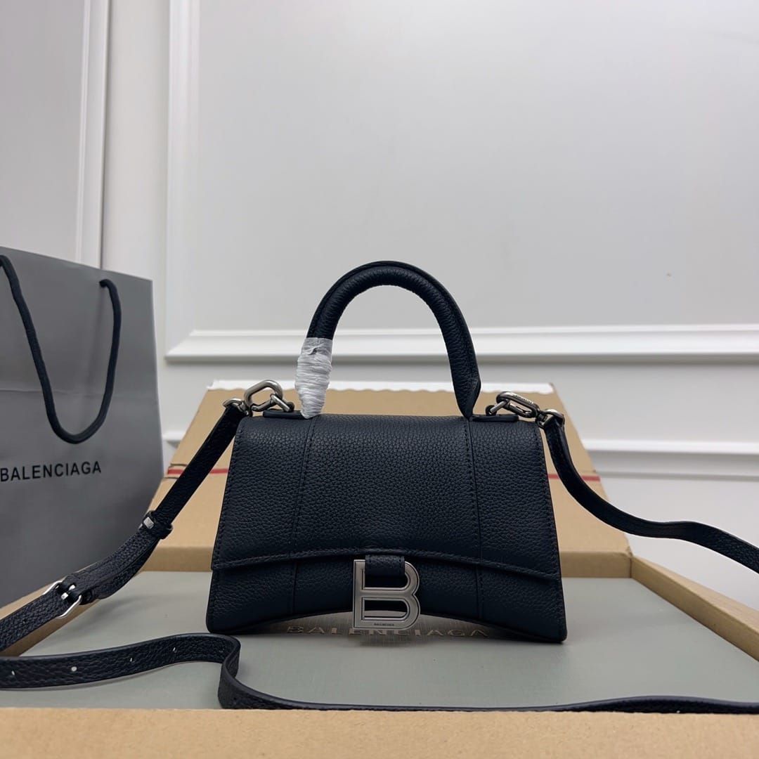 Hourglass 19cm Balenciaga 9