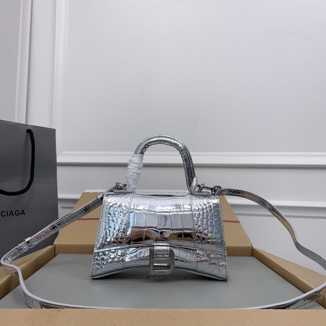 Hourglass 19cm Balenciaga 16