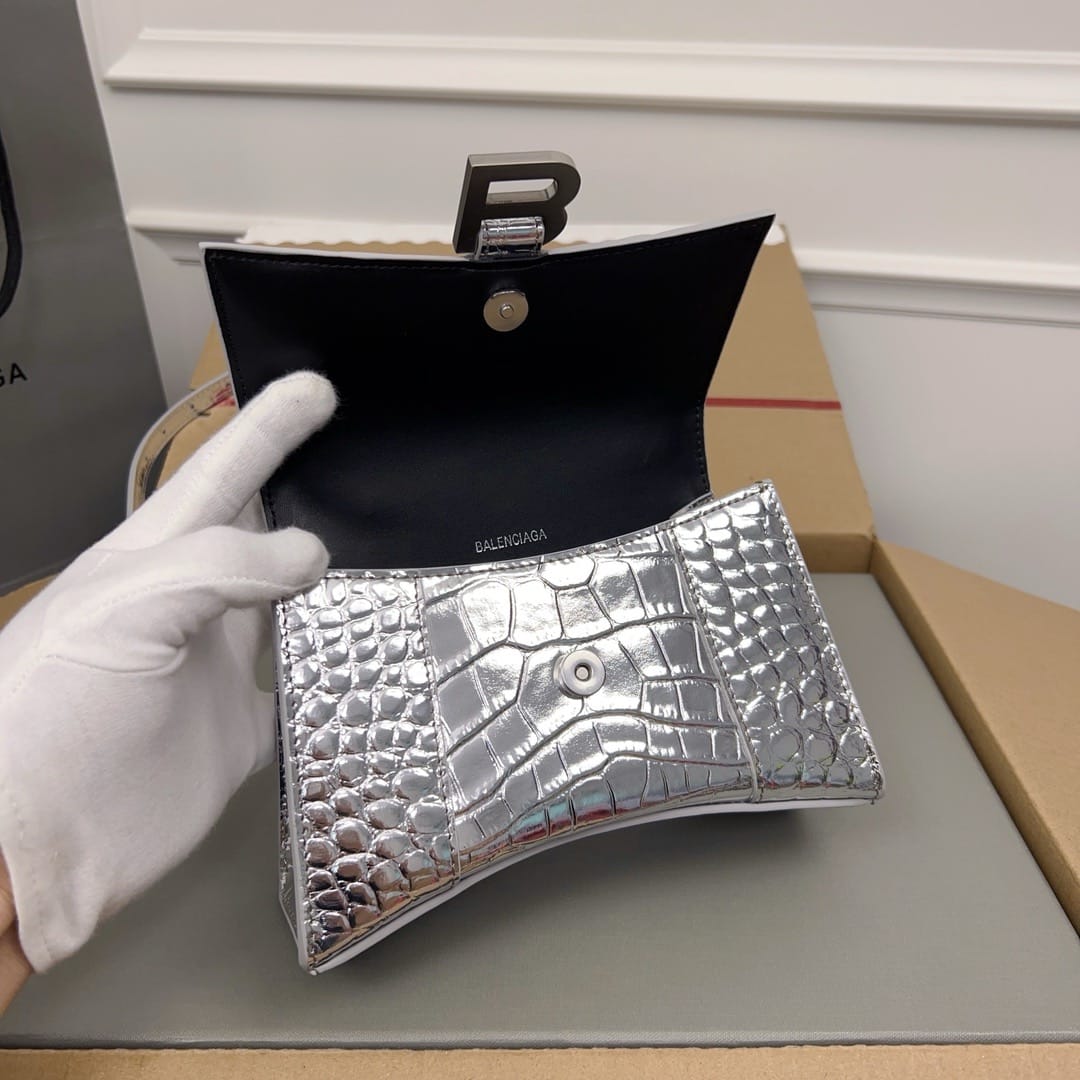 Hourglass 19cm Balenciaga 16