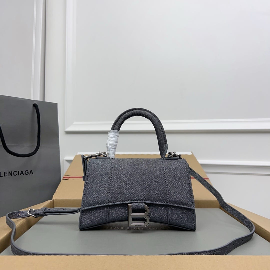 Hourglass 19cm Balenciaga 23