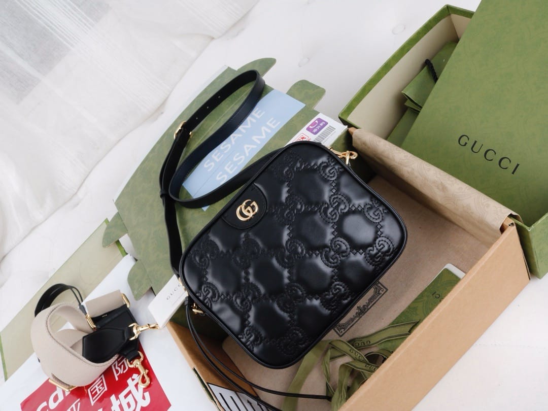 Matelasse Gucci 702234