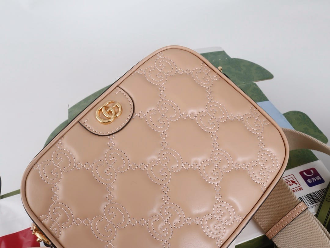 Matelasse Gucci 702234.1