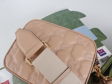 Matelasse Gucci 702234.1