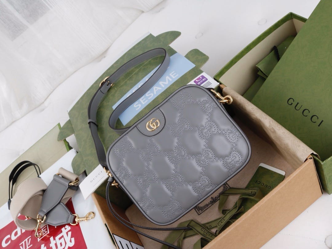 Matelasse Gucci 702234.2