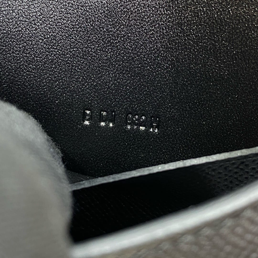 Constance Slim Hermes HConS.13