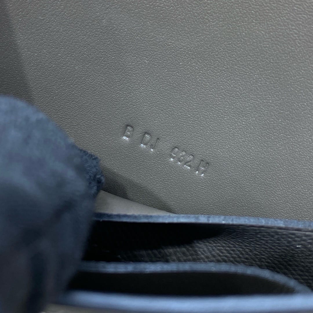 Constance Slim Hermes HConS.17