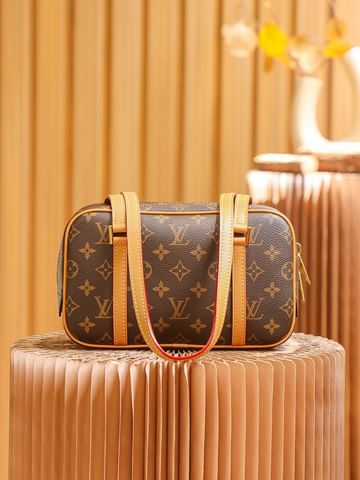 Cite Louis Vuitton M46321