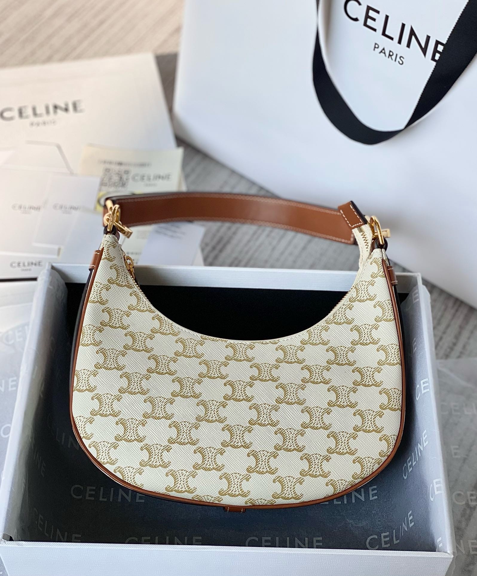 Ava Strap Celine 193953.4