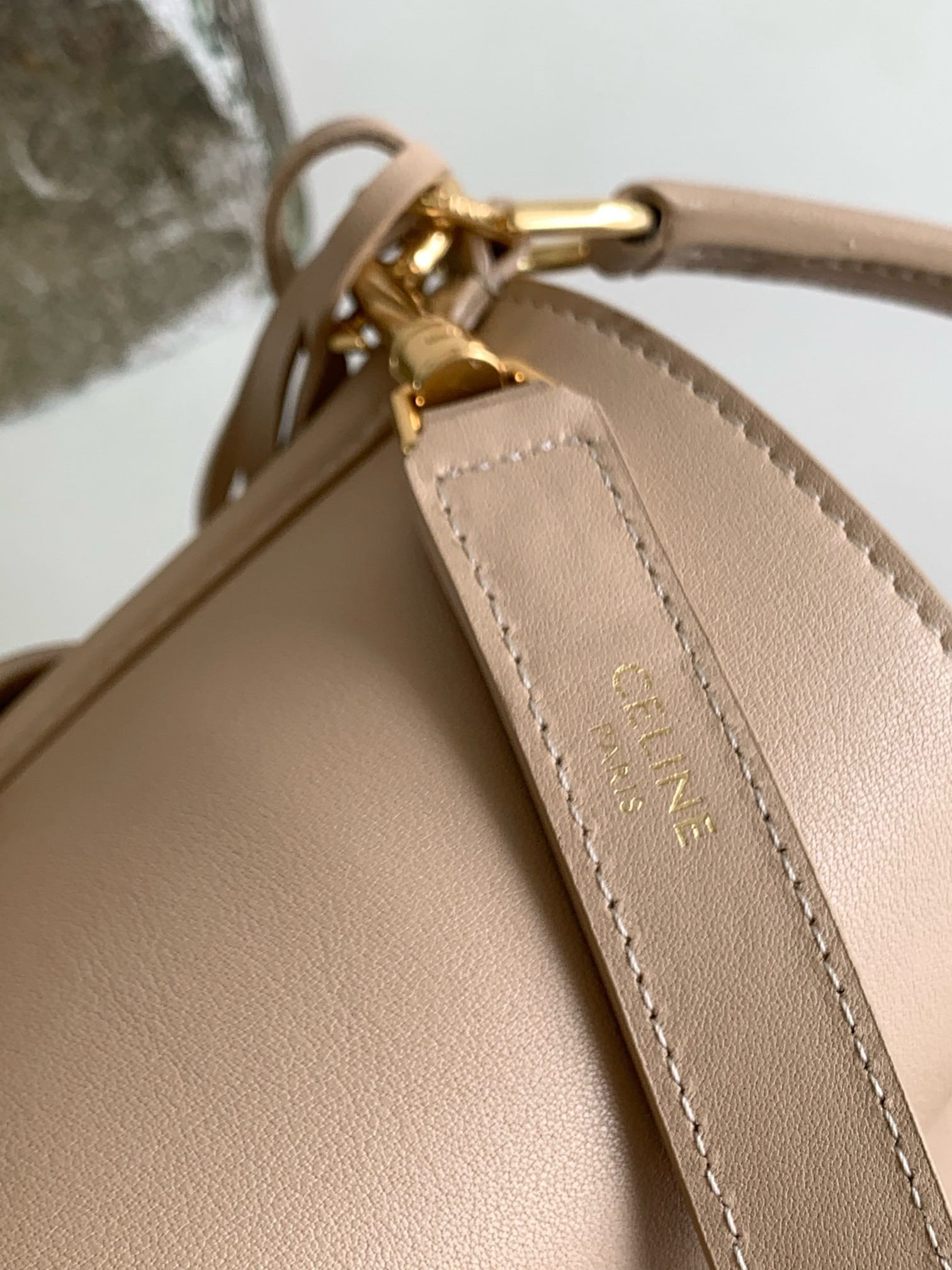 Bucket 16 Celine 195573.5