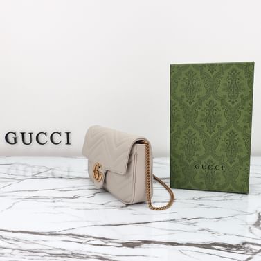 GG Marmont Gucci 751526