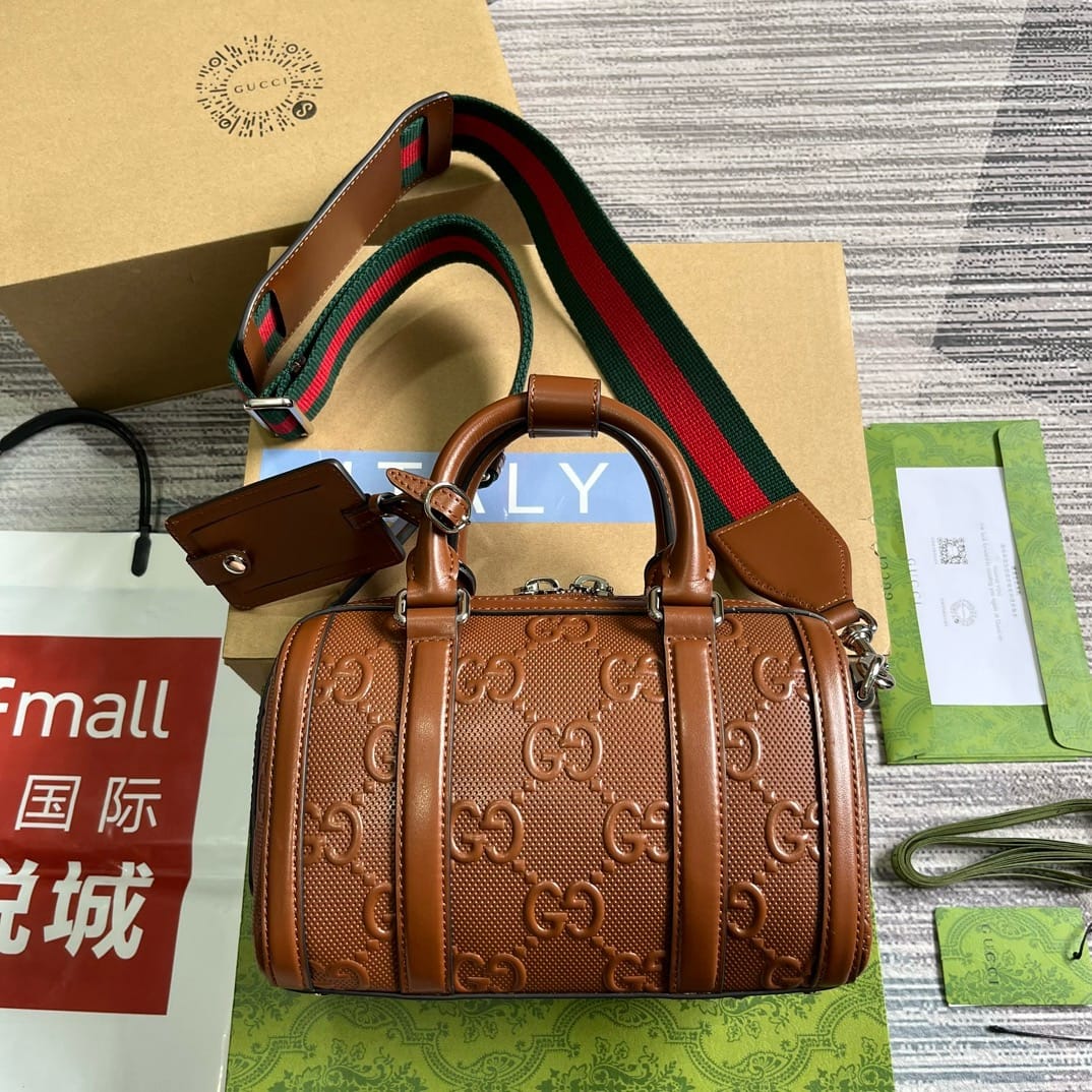 Duffel Gucci 725292.5