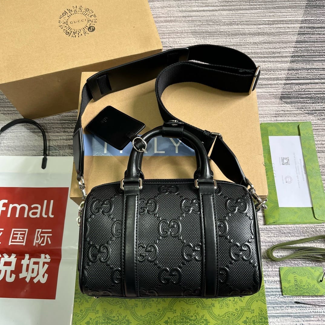 Duffel Gucci 725292.6