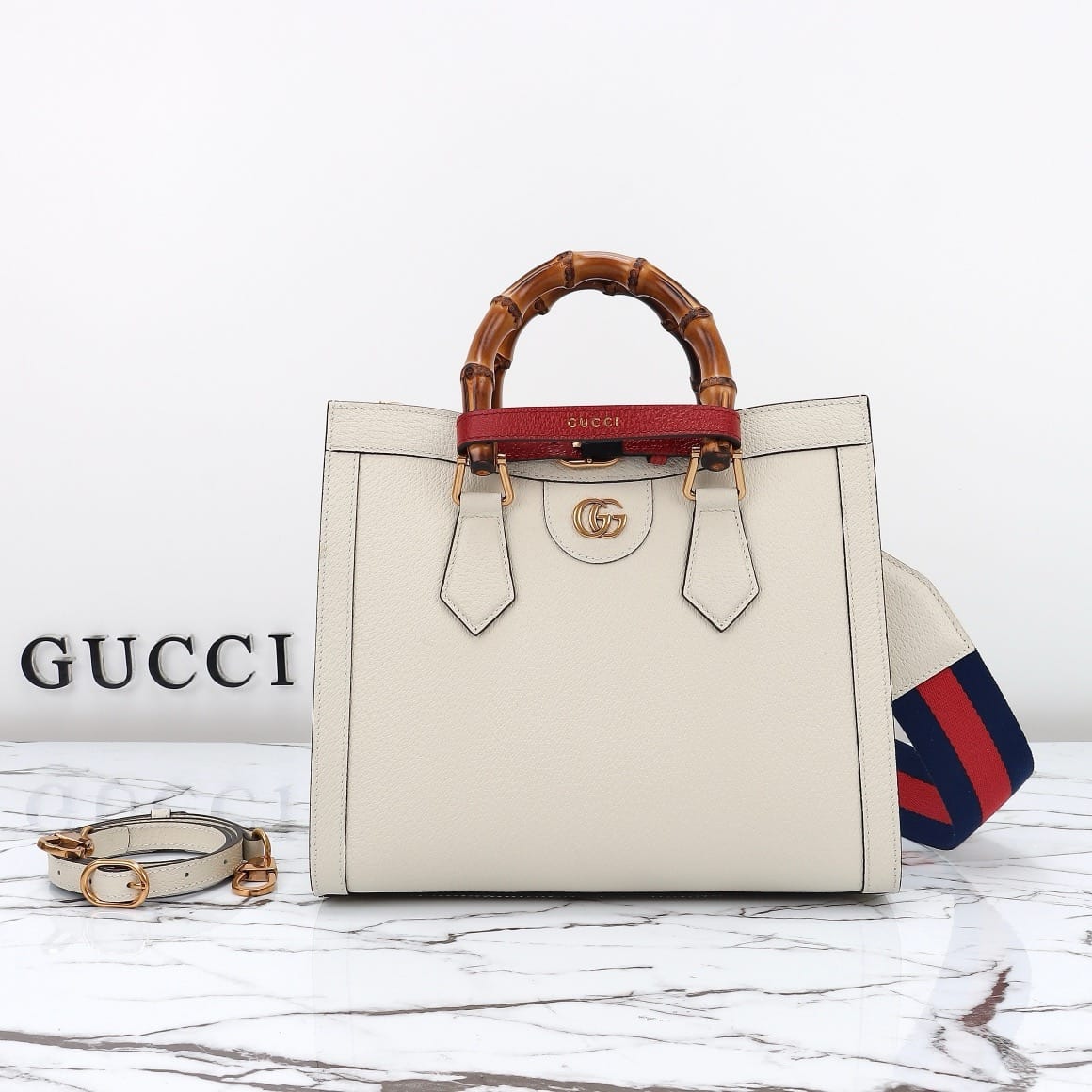 Diana Gucci 702721.3