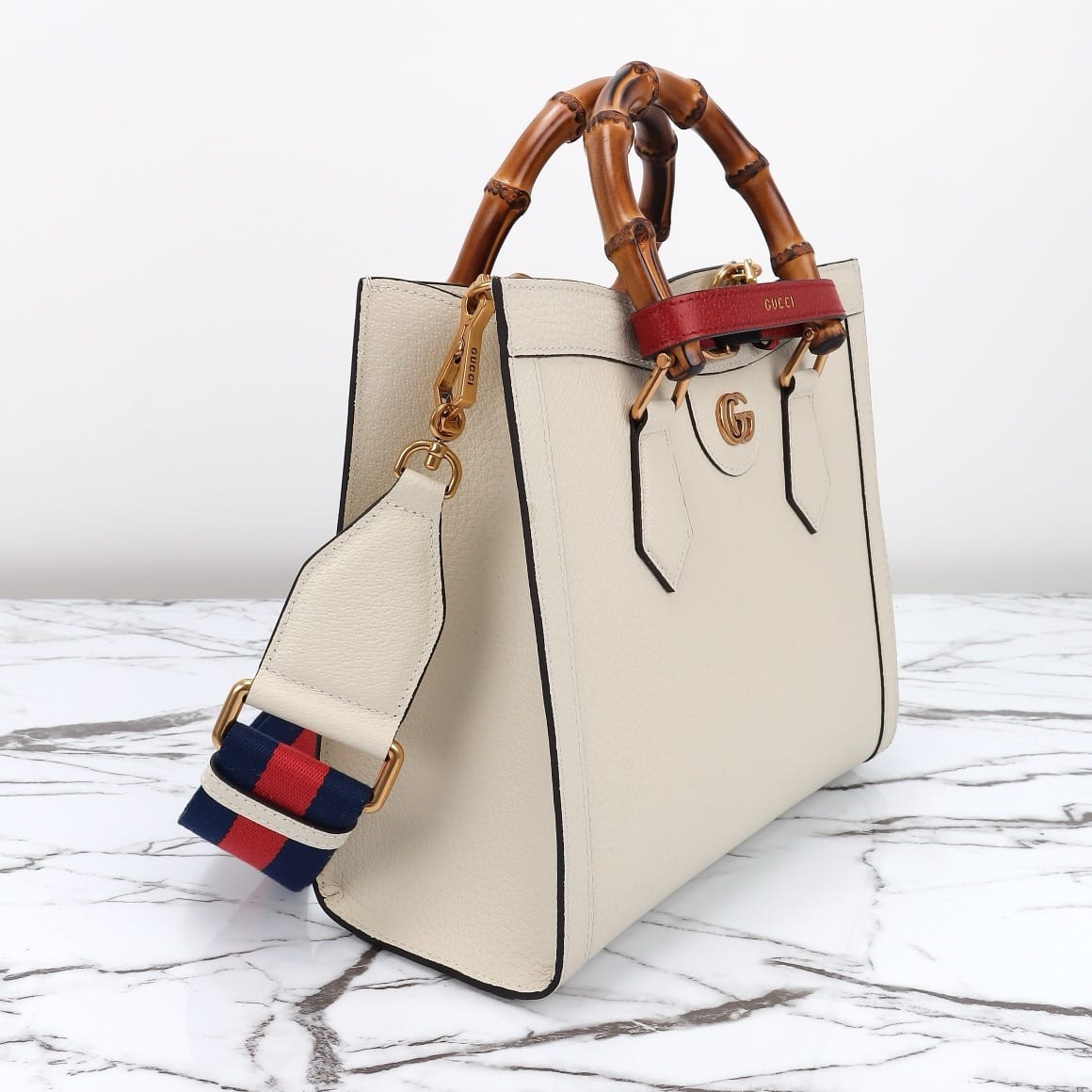 Diana Gucci 702721.3