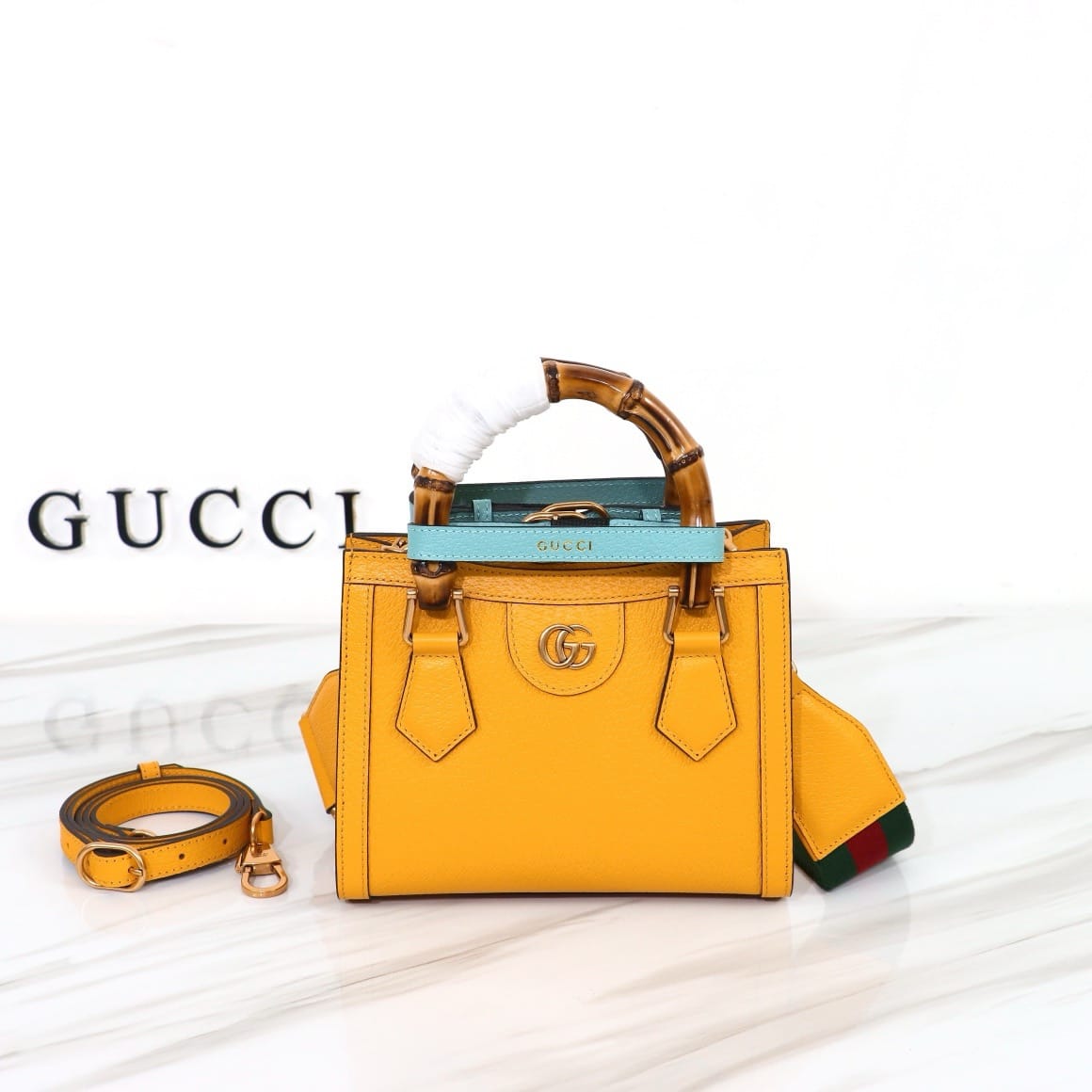 Diana Gucci 702732.1