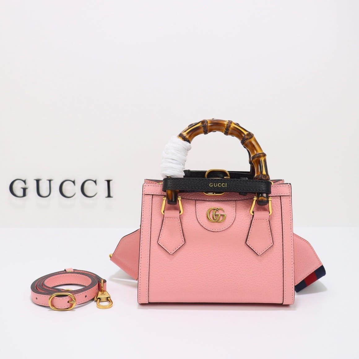 Diana Gucci 702732.4