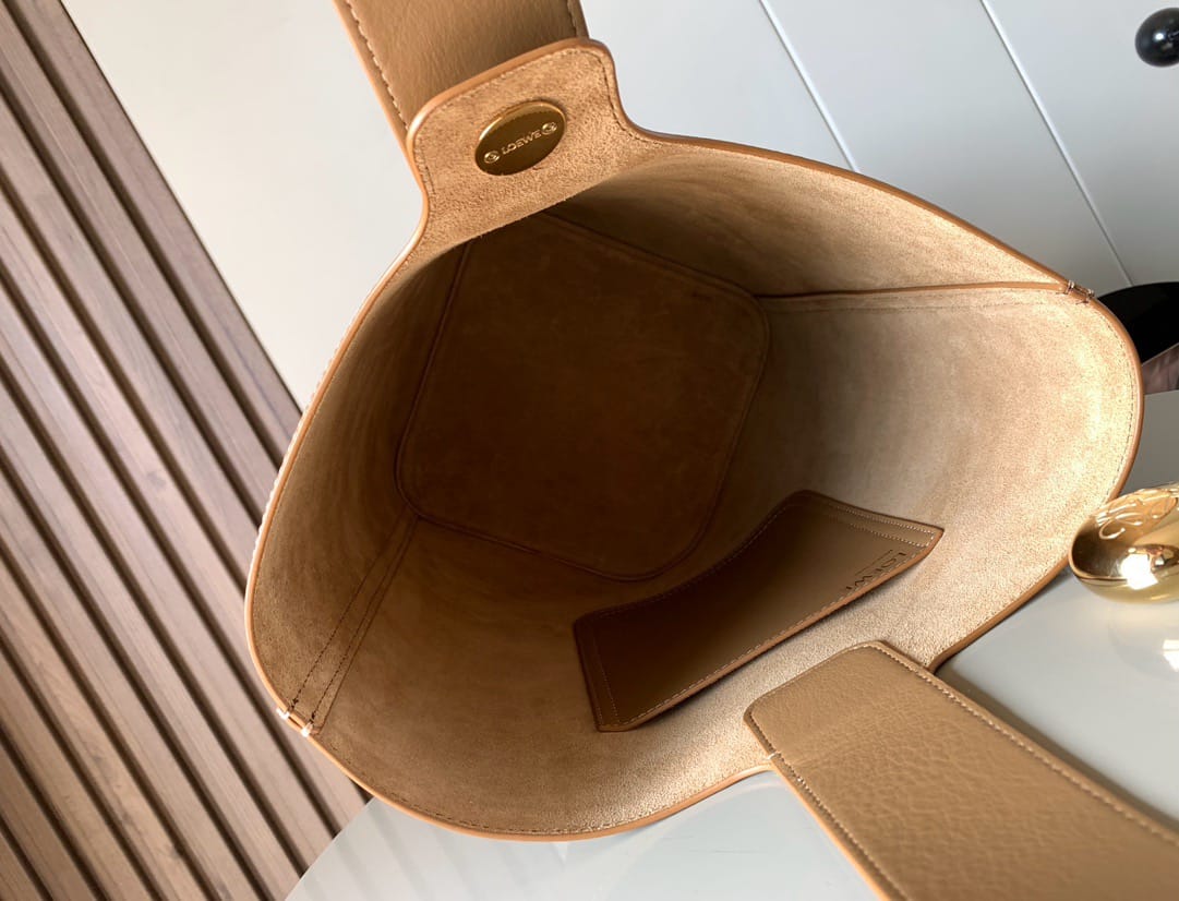 Pebble Bucket Loewe 9047.9A