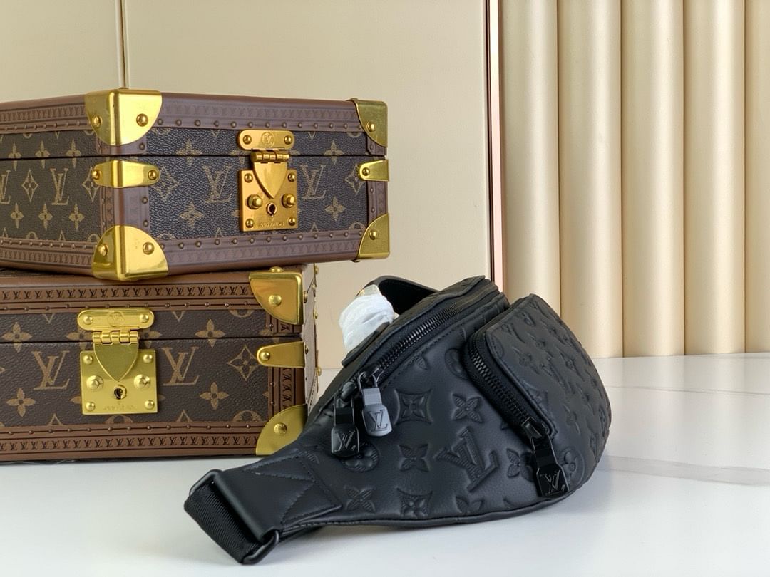 Rush Bumbag Louis Vuitton M47058