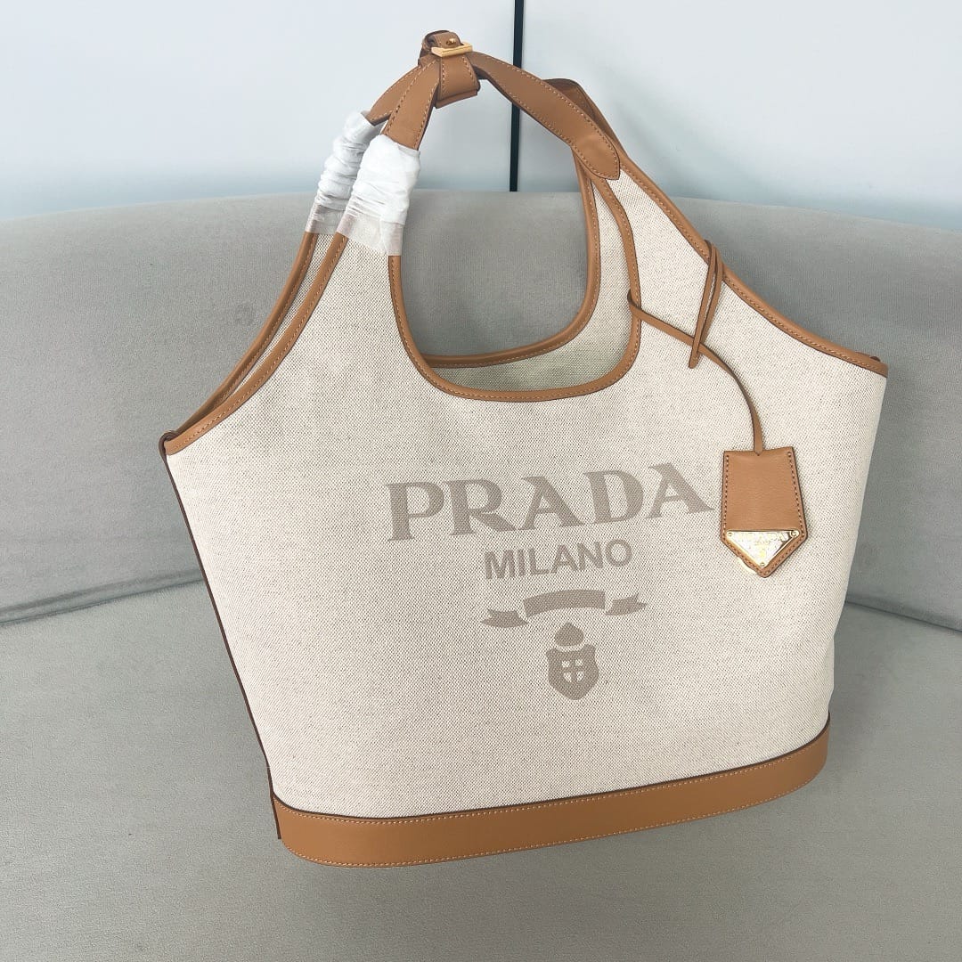 Summer 2024 Prada 1BG472