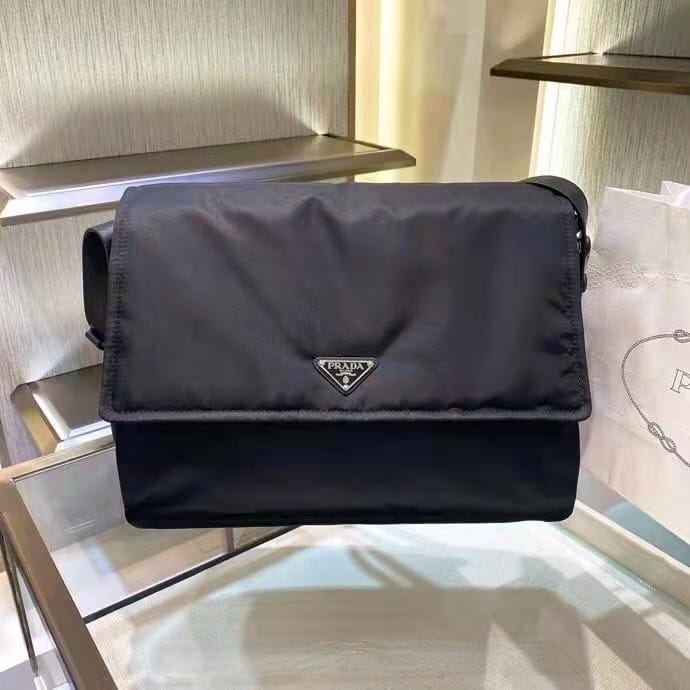 Re-nylon Prada 1BC208