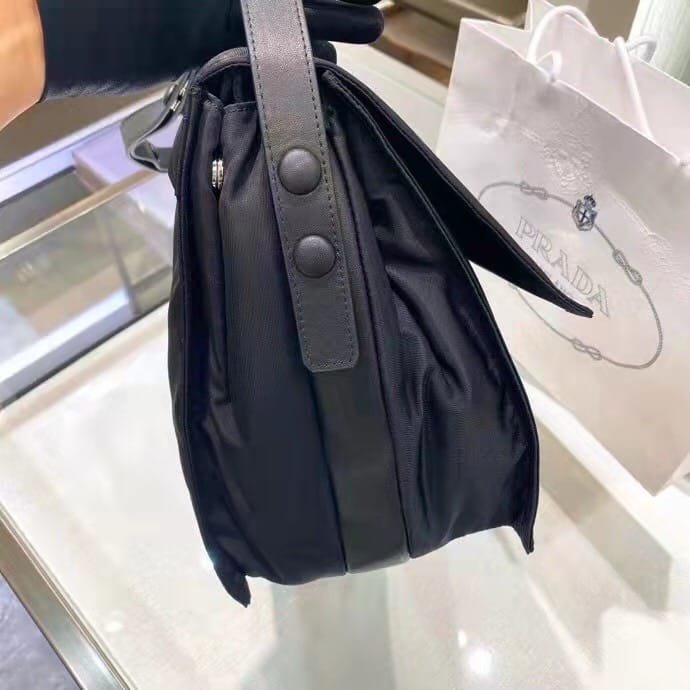 Re-nylon Prada 1BC208