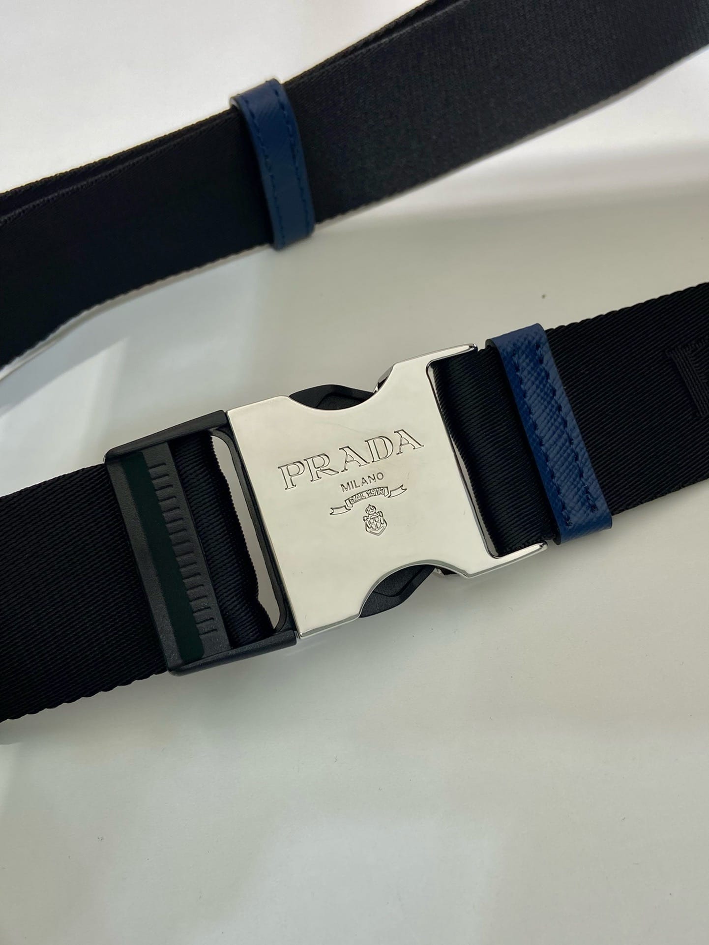 Saffiano Leather Prada 2VH156.1